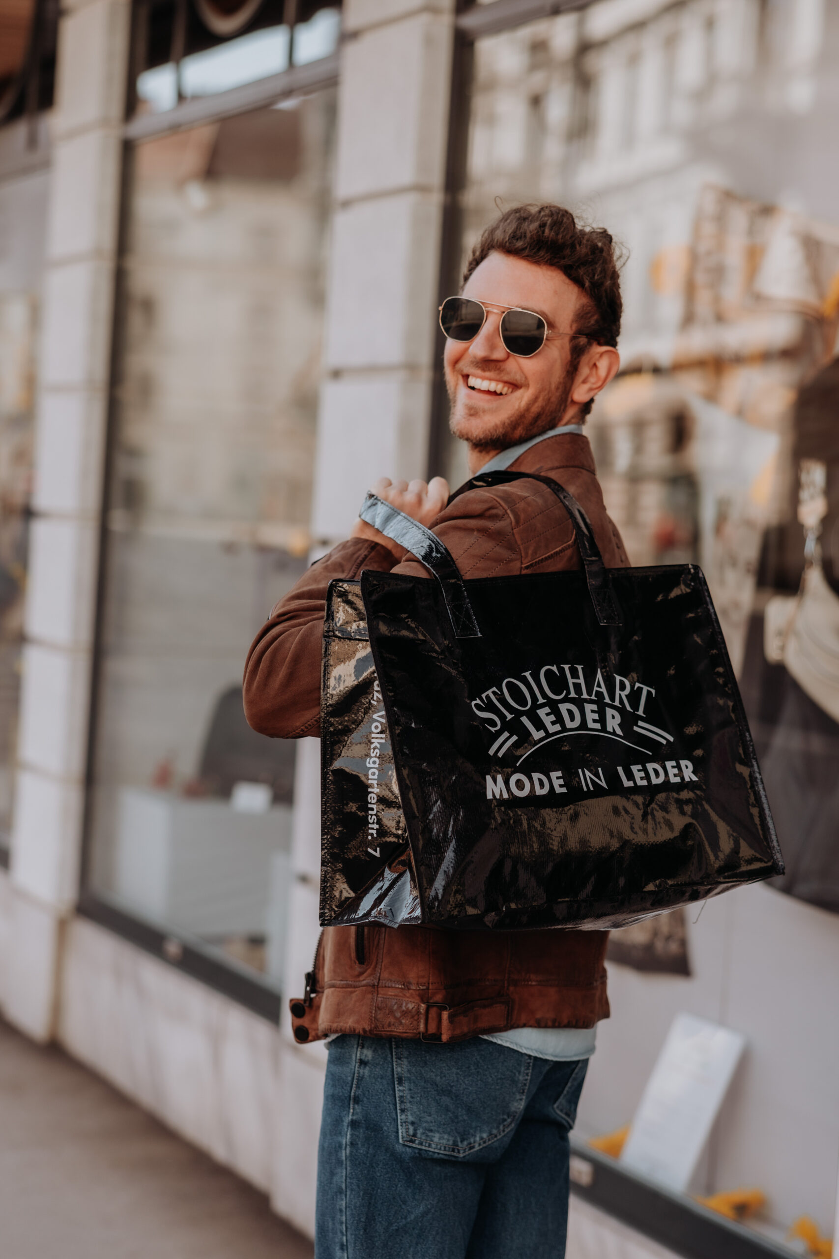 Hochwertige Lederjacke maßgefertigt – Leder Stoichart Graz