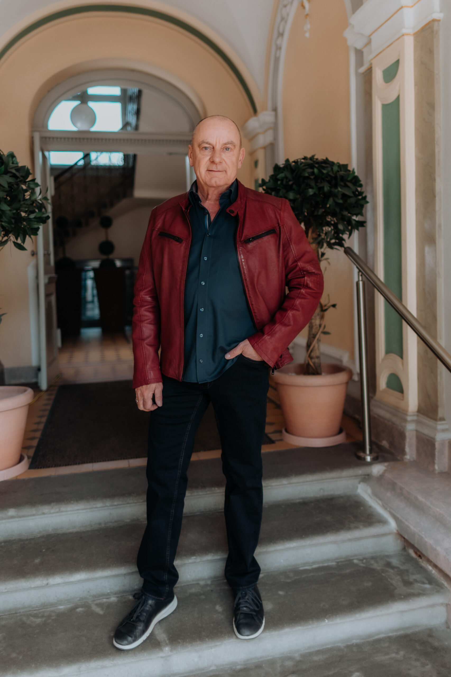 Hochwertige Lederjacke maßgefertigt – Leder Stoichart Graz