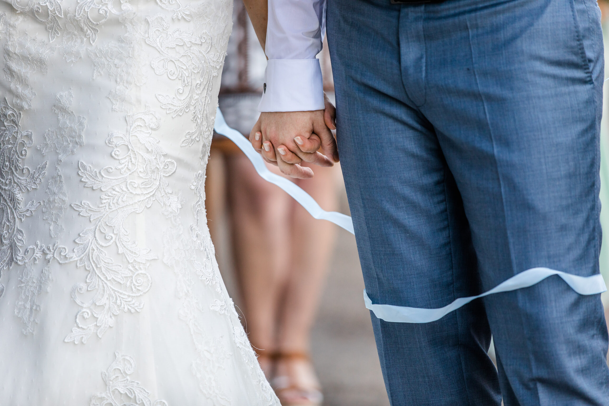 Brautpaar Hände – Verbindung und Detailaufnahme