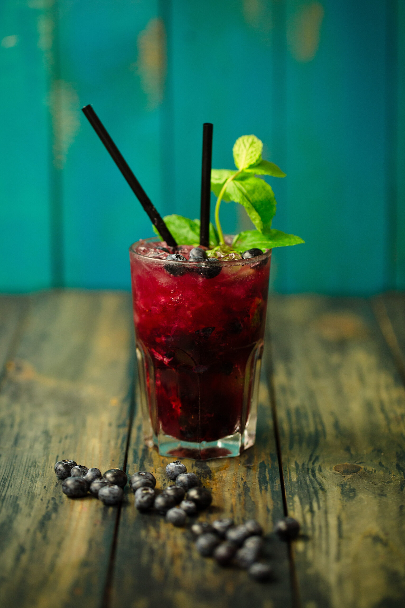 Cocktail mit Eis – Getränkefotografie