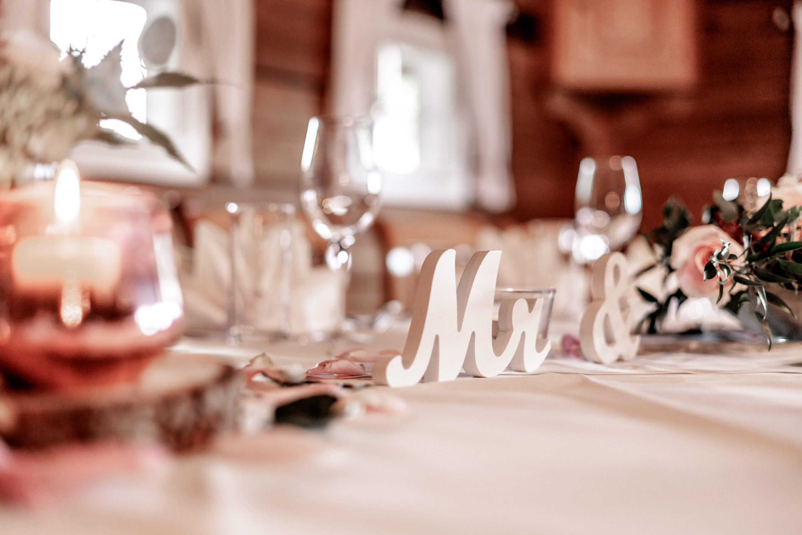 Hochzeitsdeko Schriftzug – Tischdetails