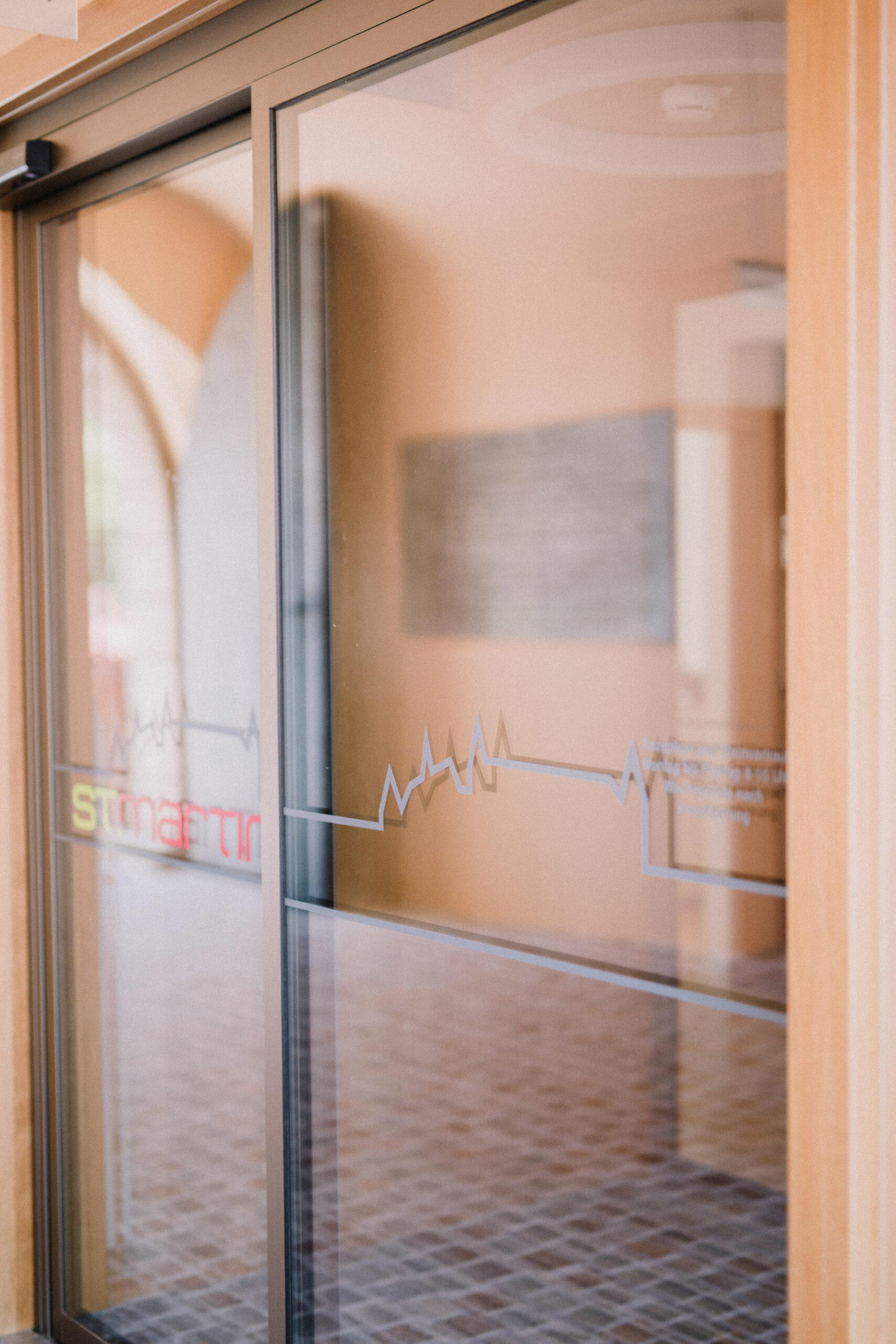 Seminarraum Tür – Bildungshaus Schloss St. Martin