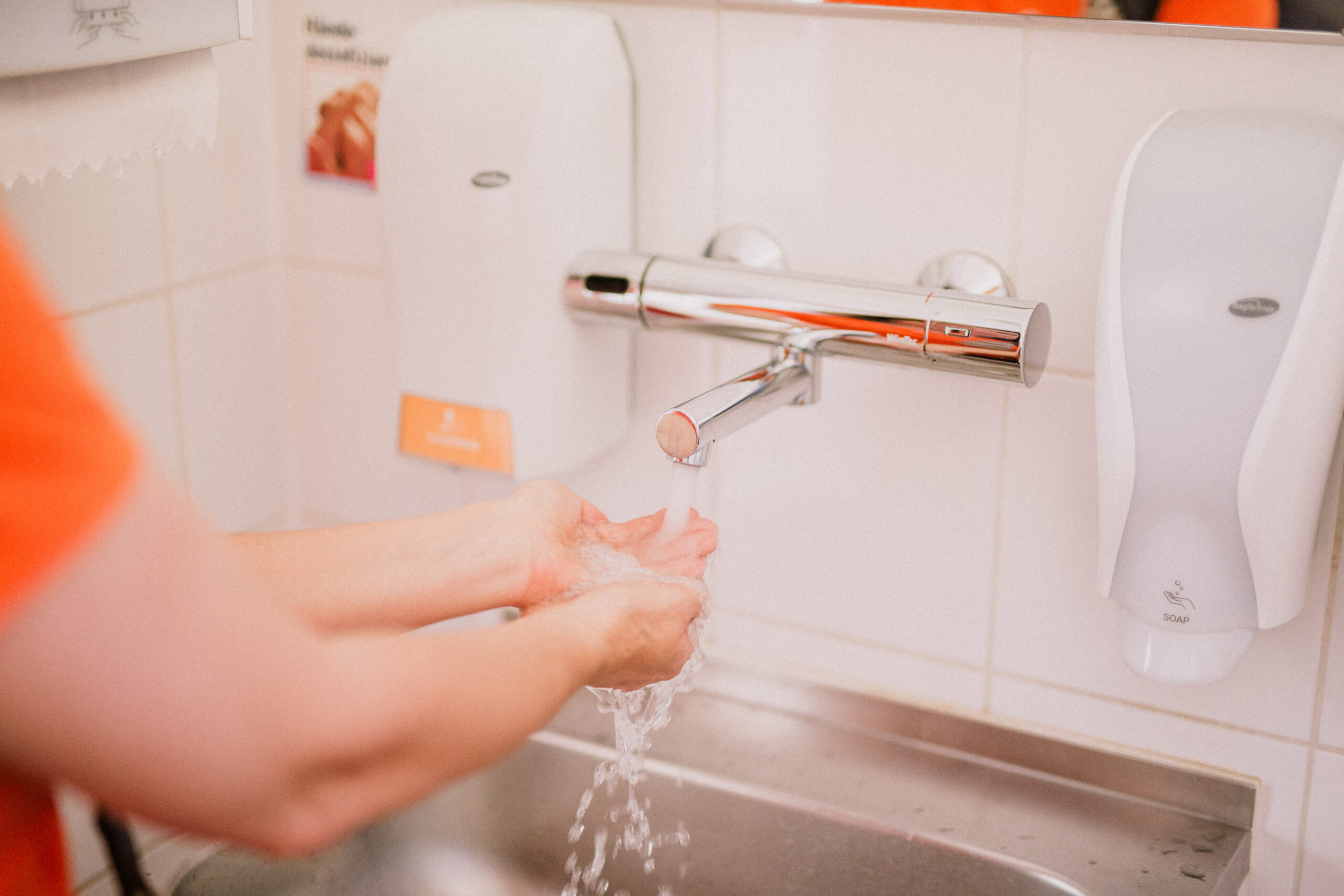 Hände waschen – Hygienemaßnahmen Küche