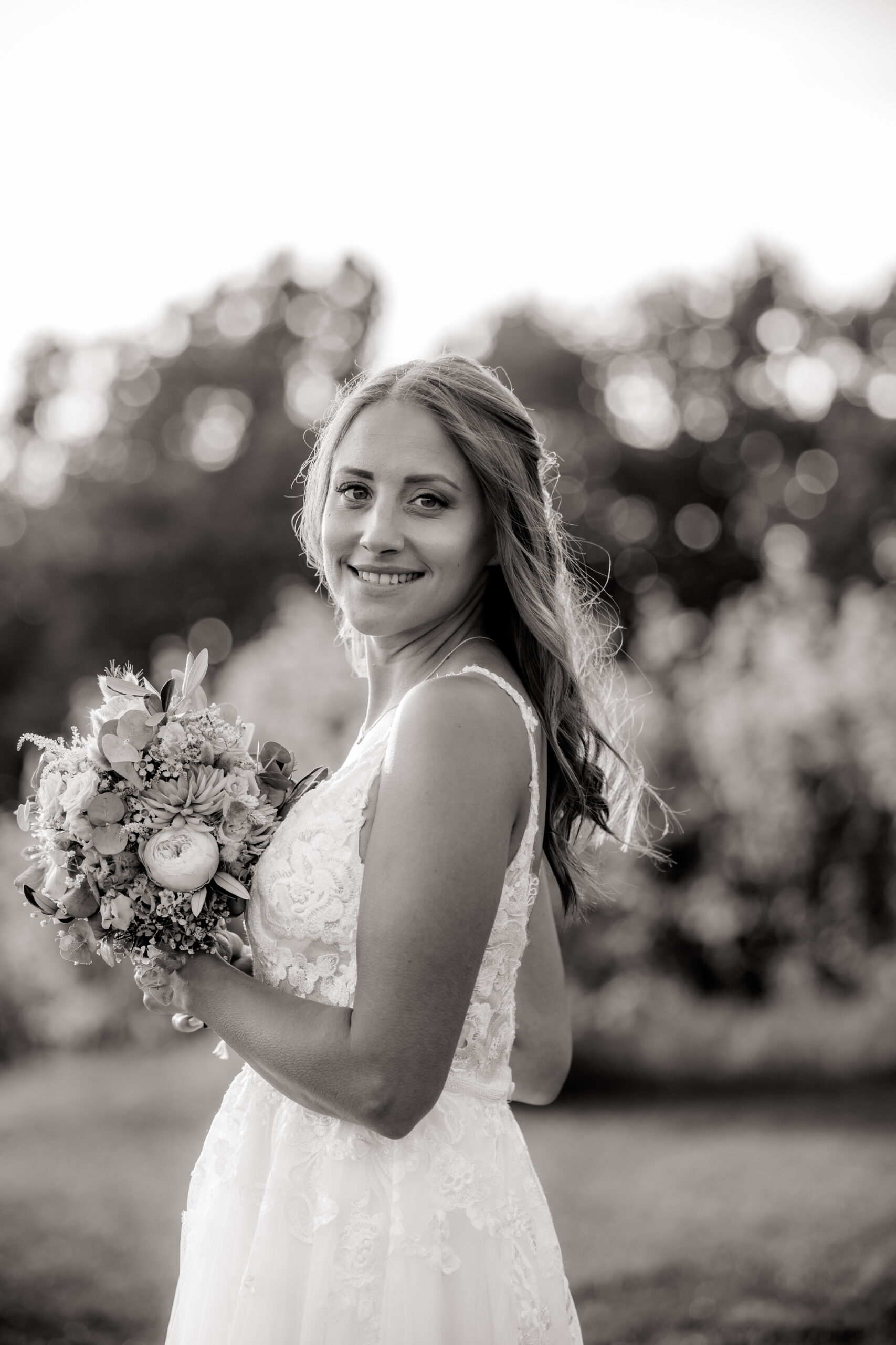 Braut Portrait schwarzweiß – emotionale Aufnahme