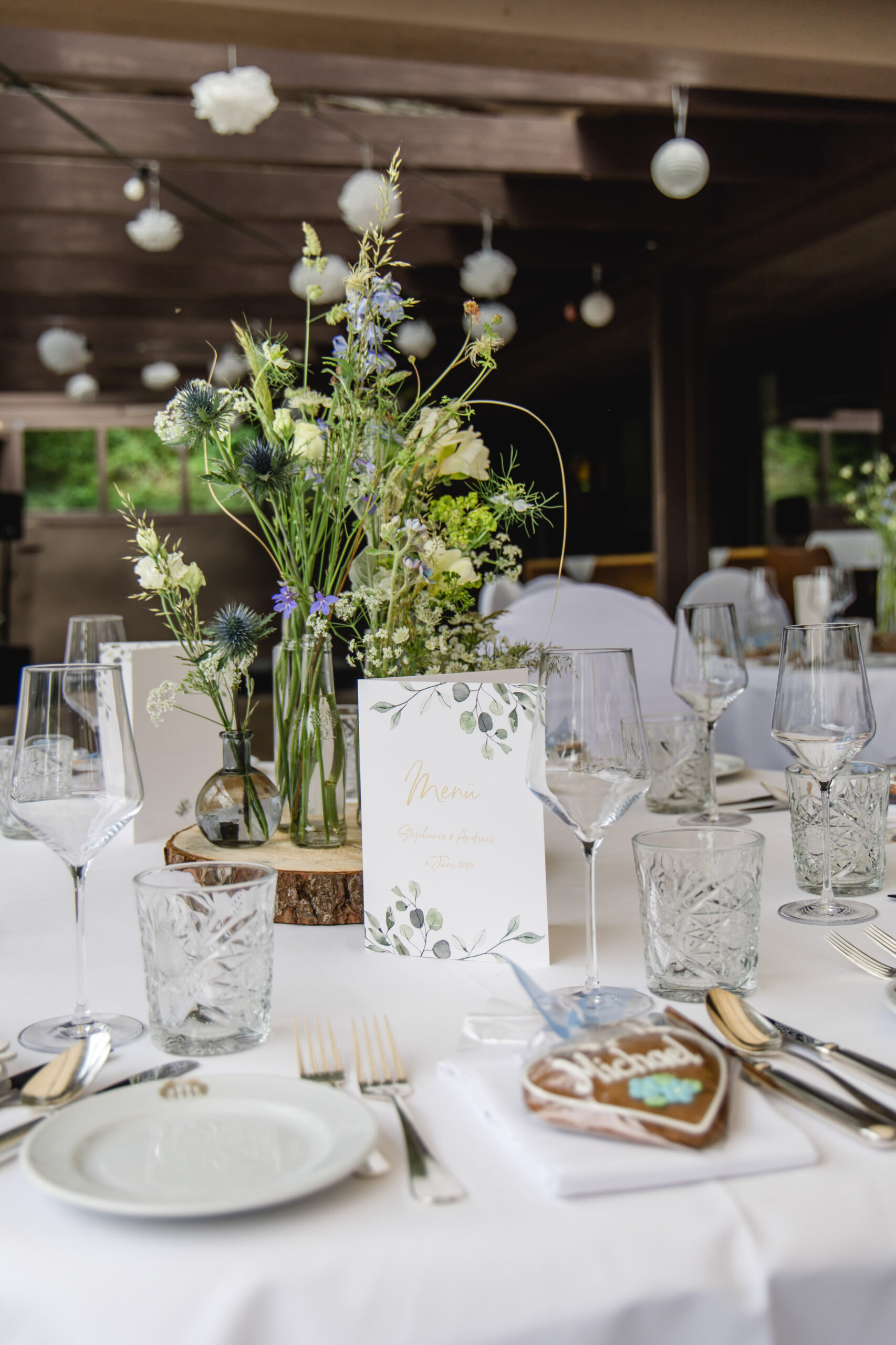 Hochzeitstafel Dekoration – elegant gedeckt